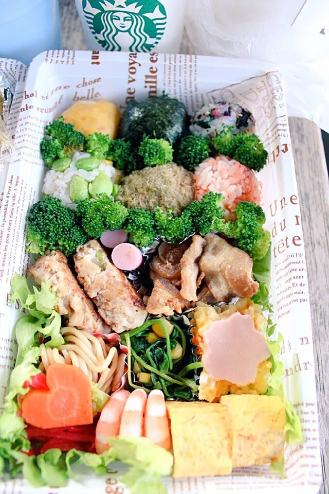 Snapdishの料理写真:お花見お弁当( ¨̮ )|かずさん