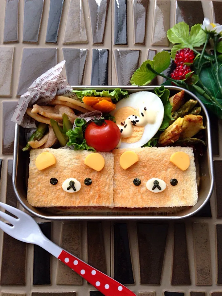 Snapdishの料理写真:キャラ弁☆ホットサンドでリラックマ|ザッキー☆さん