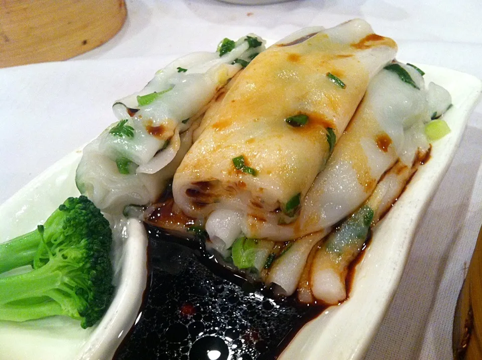 chinese kale in rice roll|Vivi Kさん