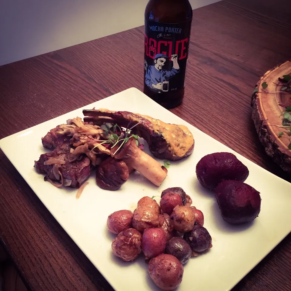 Ribeye, lamb chops, beets & horseradish fingerlings|chef_MelissaWさん