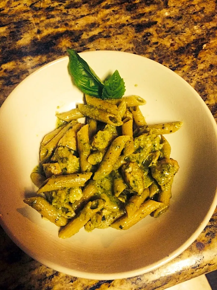 Chicken pesto pasta|Stephanie Morrisonさん