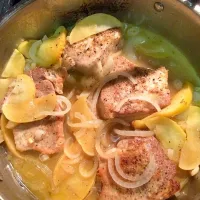 Pork chops with apples and onions|Stephanie Morrisonさん