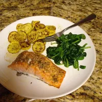 Snapdishの料理写真:Salmon with dill|Stephanie Morrisonさん