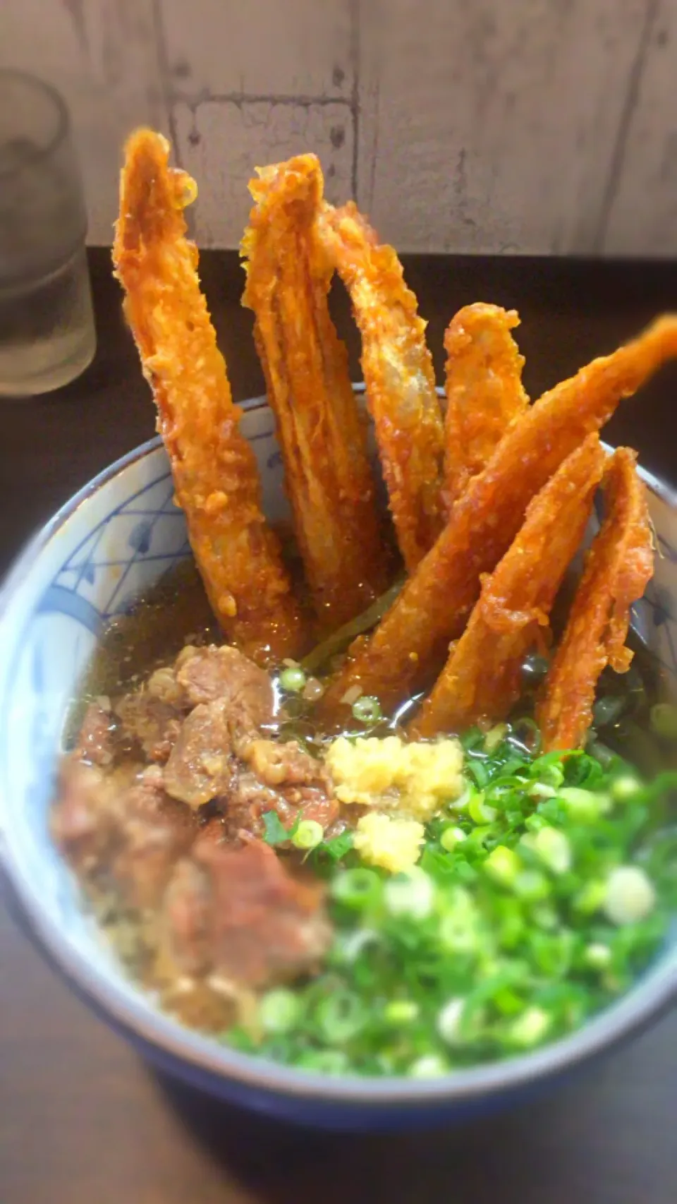 よもぎ牛スジ肉ゴボ天うどん|松村哲男さん