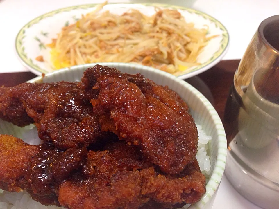 パ軒のソースかつ丼＆モヤシとツナの和チーズ炒め|よっつん(ღ˘⌣˘ღ)さん