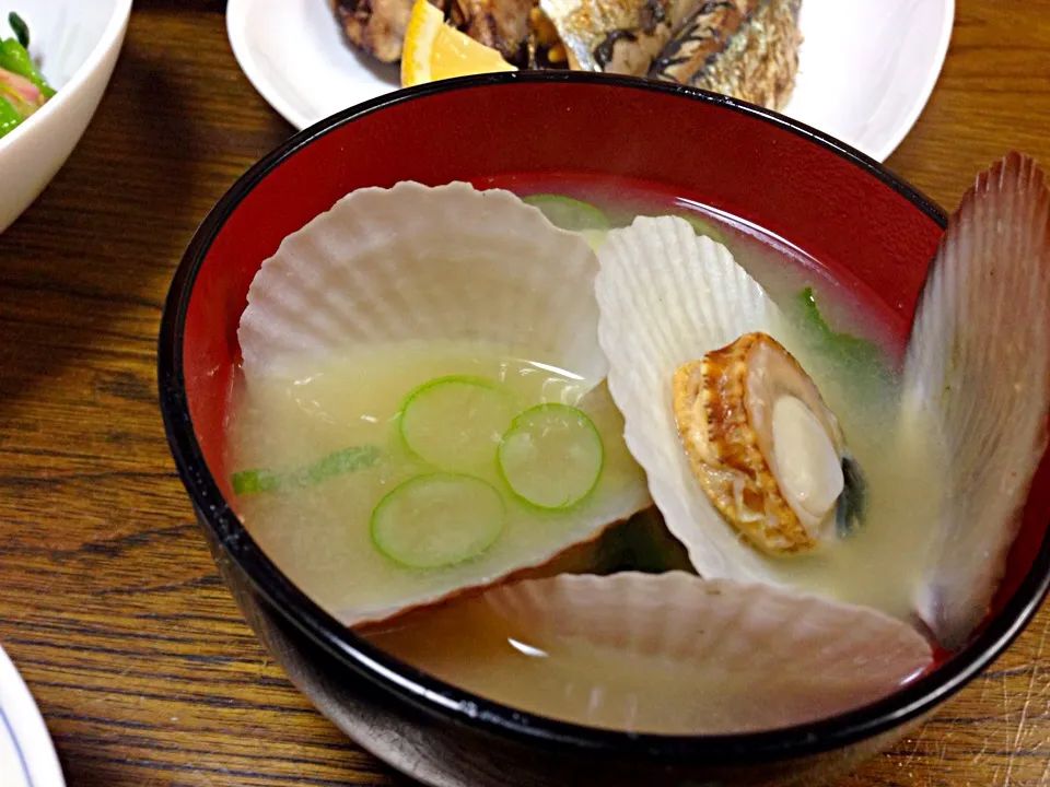 Today's Dinner ホタテ殻付き味噌汁|viviさん