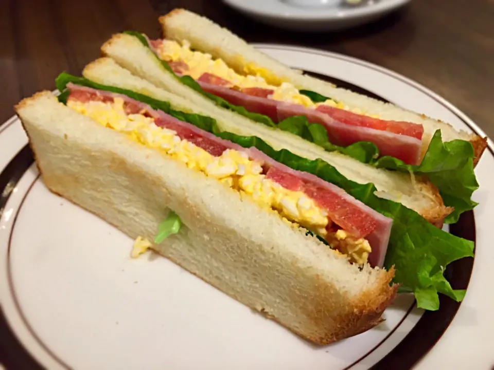 星野珈琲店 / ハムと野菜と卵のトースト|toshi,I🍴さん