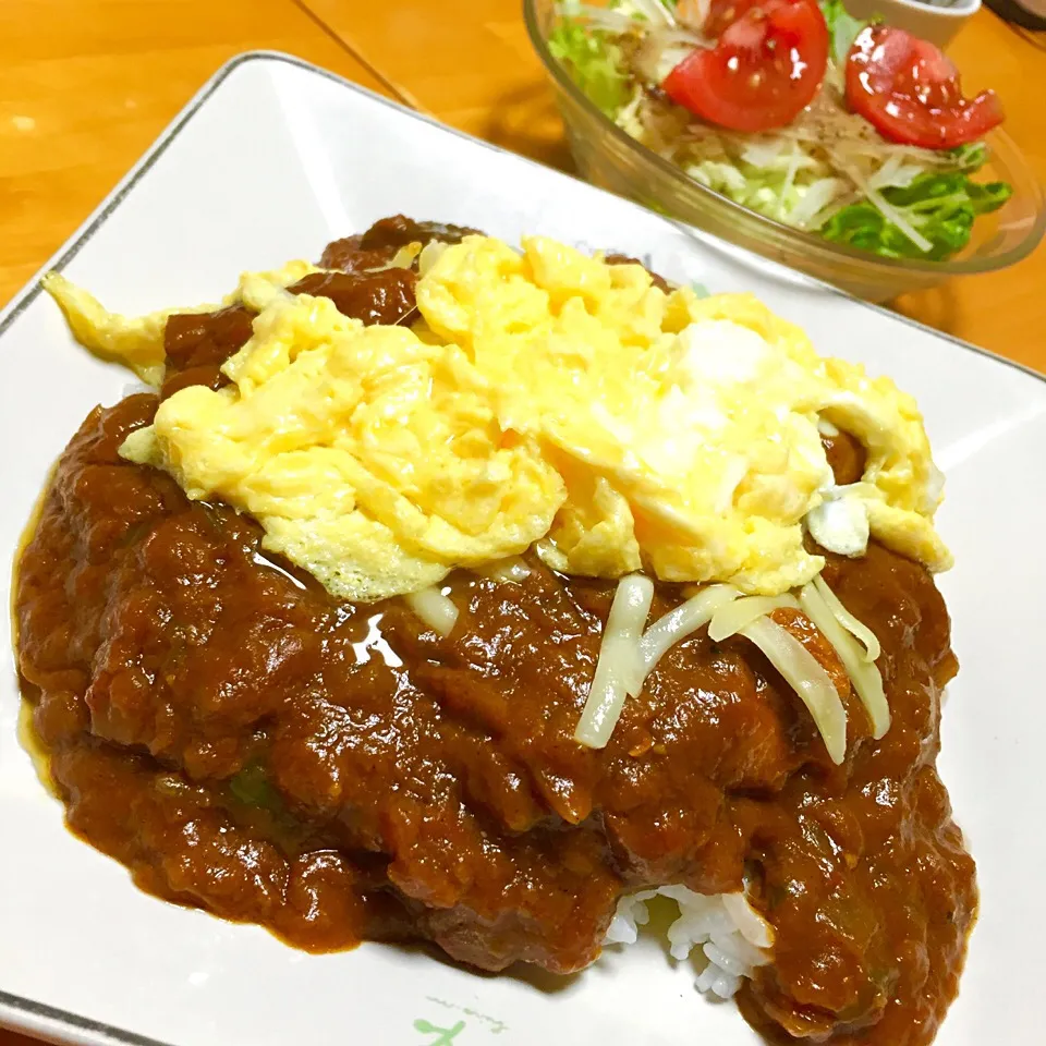 2日目のトマトベースのチキンカレー チーズ・ふわふわたまごトッピング|カウンター嬢さん