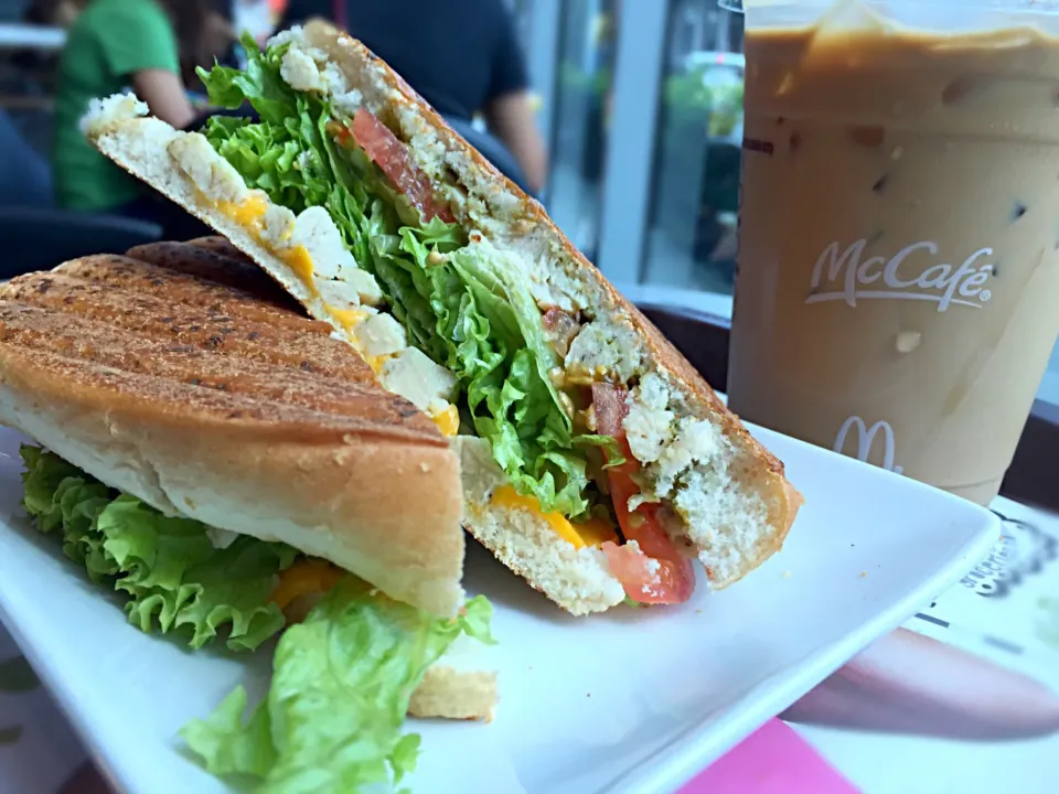 McD Pesto Sandwich|dawn ngさん