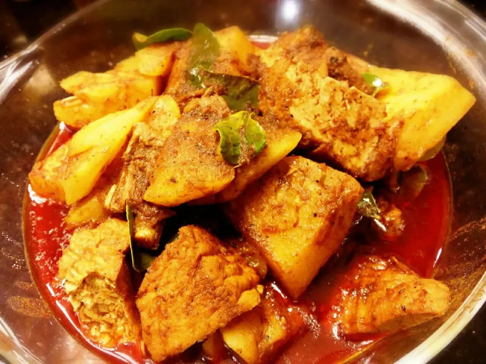 Pineapple in Spicy Tomyam #Vegetarian|Blusherさん