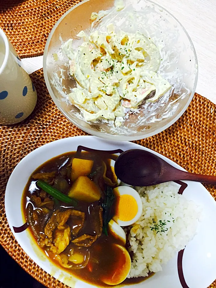 牛すじカレーの晩御飯♡|もとこさん