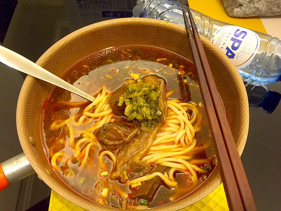 Snapdishの料理写真:霸王牛肉麵|Mikeさん