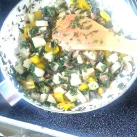 Snapdishの料理写真:potato, spinach, mushroom and pepper skillet- all veggie breakfest|CleanEatsさん