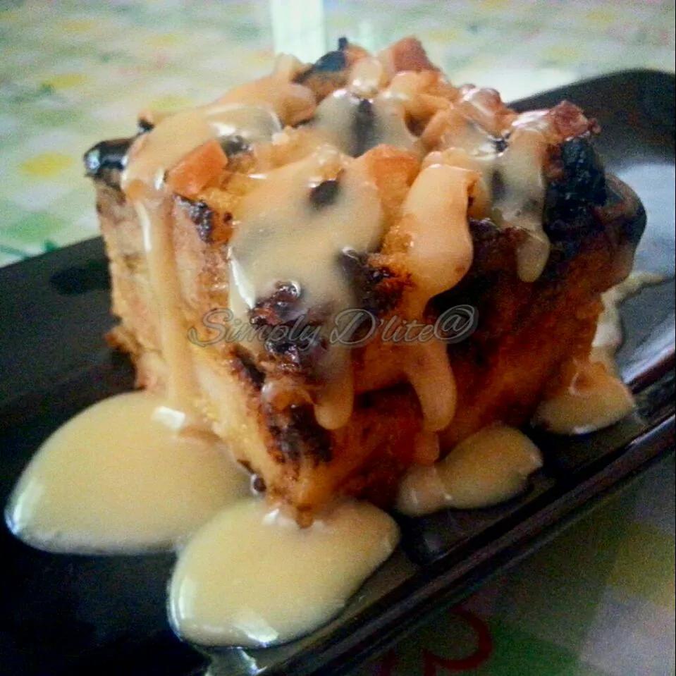 Banana Bread Pudding With Vanilla Cream|Shaqeizhaさん