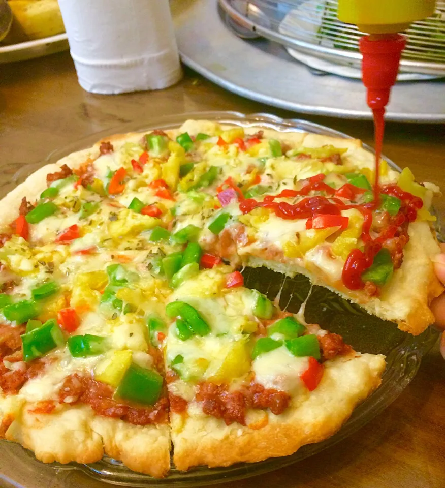 Snapdishの料理写真:Bolognese pizza homemade|mac hong hanhさん