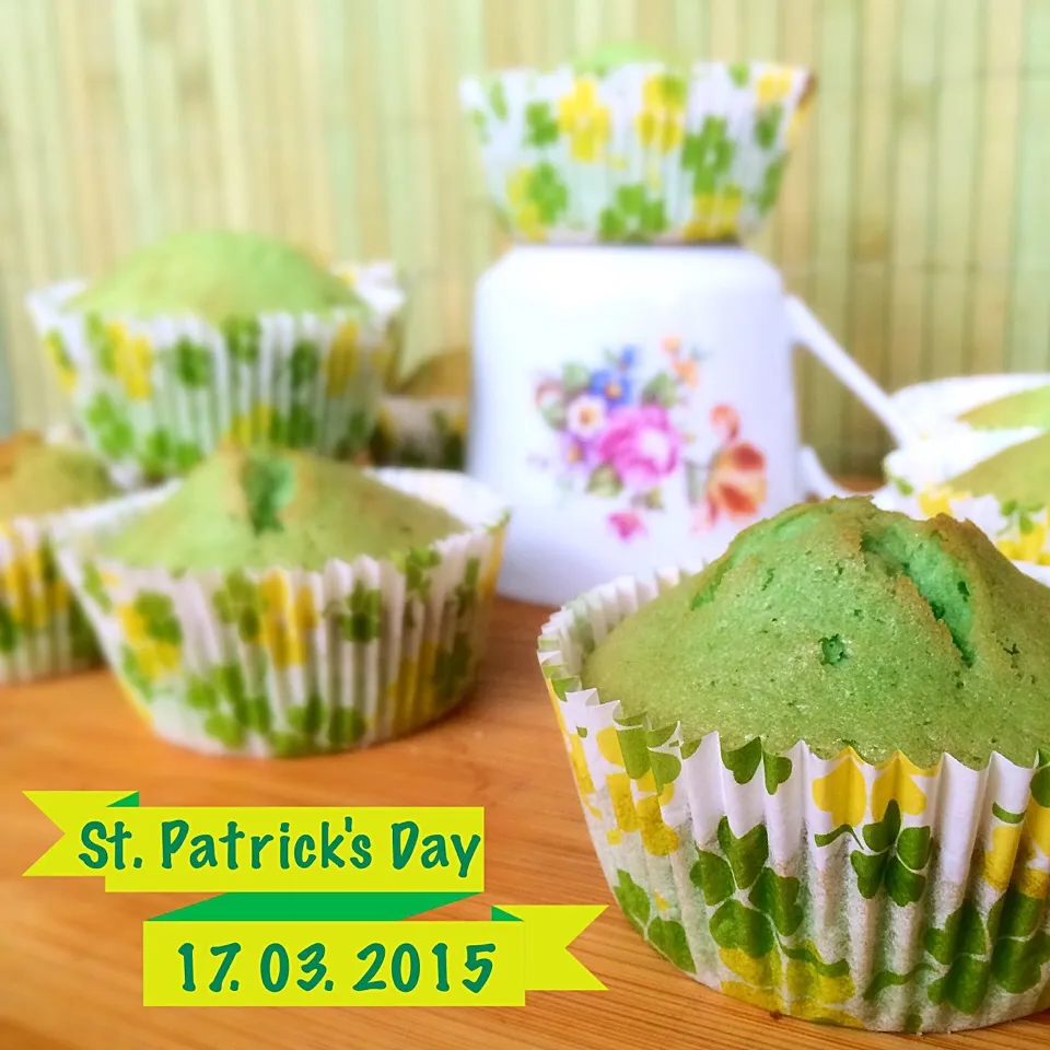 Happy St. Patrick's Day 🍀 pandan muffins|CatzeMDさん