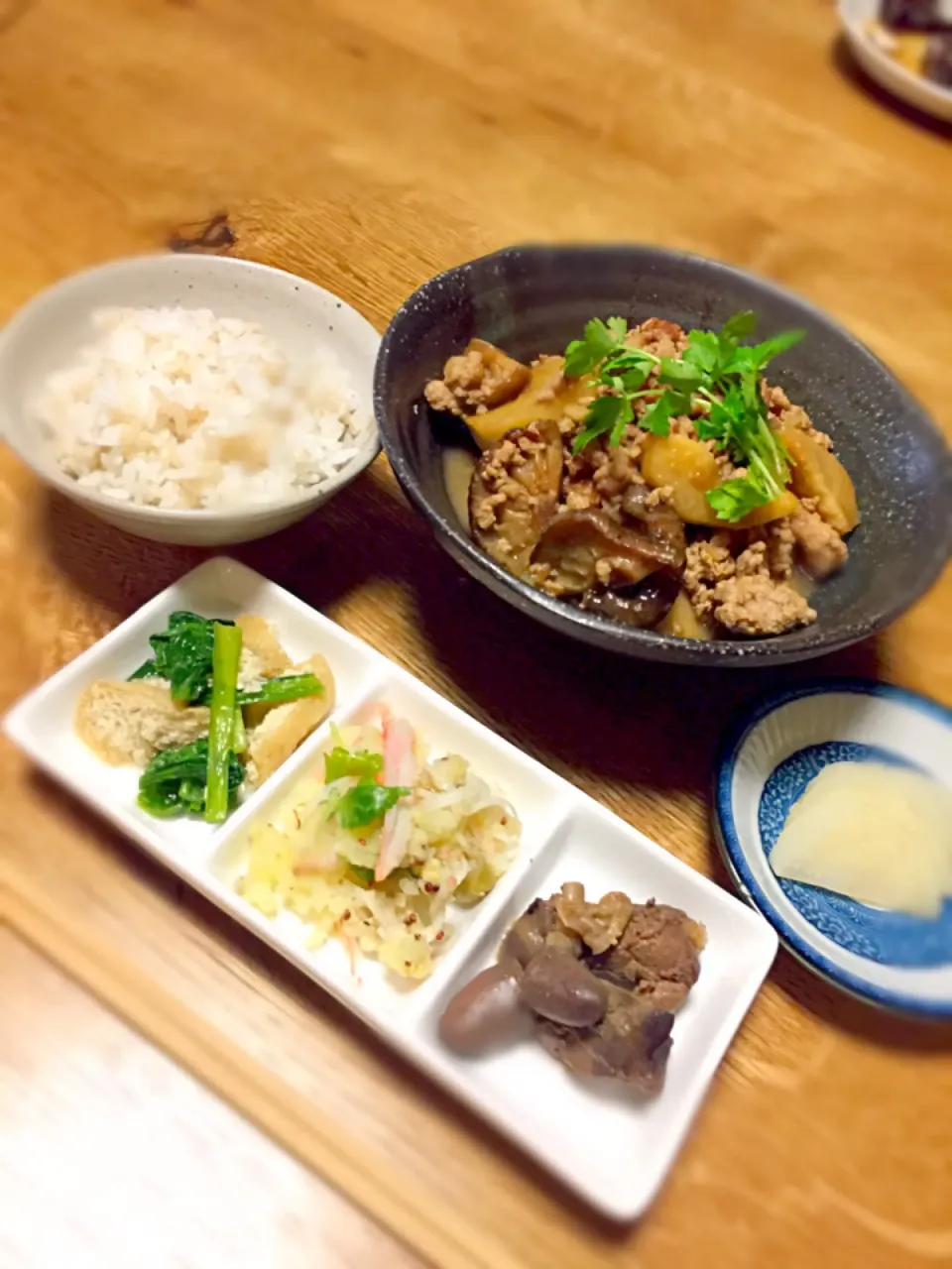 里芋とひき肉の煮物と小鉢達|Yuko Nakamuraさん