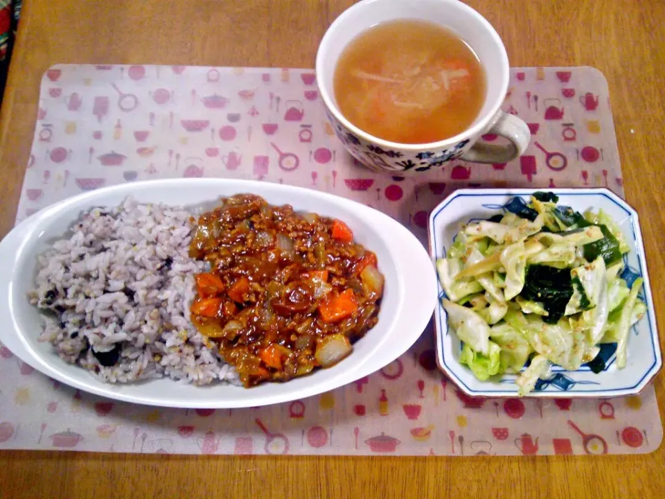 ３月１４日 挽き肉カレー キャベツとわかめのナムル 野菜スープ|いもこ。さん