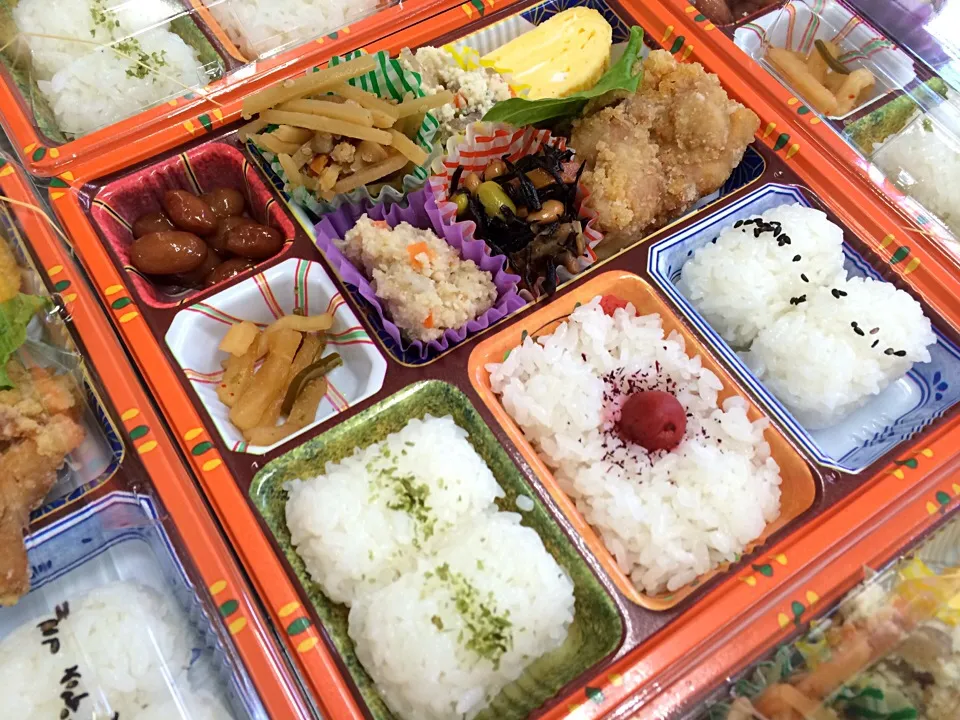 Snapdishの料理写真:高齢者の地域行事弁当 豊川市宅配|Naokazu Kuritaさん