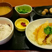 Snapdishの料理写真:鶏ささみの天ぷら おろしあん♪|muneaki.oさん