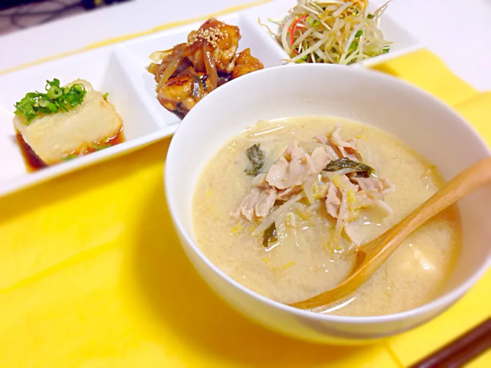 さくらさんの料理 もやしと豚バラのこくうまゴマ味噌スープとゆみちゃんのささみin大葉甘辛焼き|maipuさん