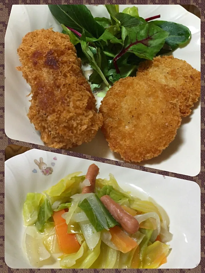 Snapdishの料理写真:マカロニクリームコロッケ&ホタテのフライ    コンソメ煮で たっぷりお野菜( ´ ▽ ` )ﾉ|Hiroko Suzukiさん