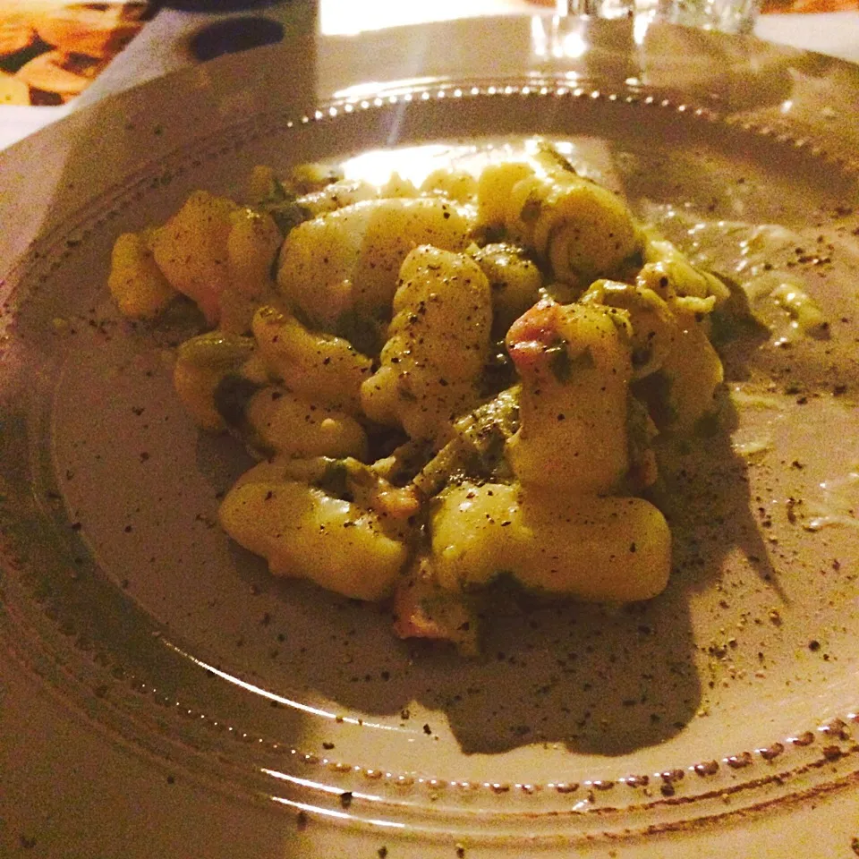 Handmade gnocchi with scarola, provola and ham|thebigfattheoryさん