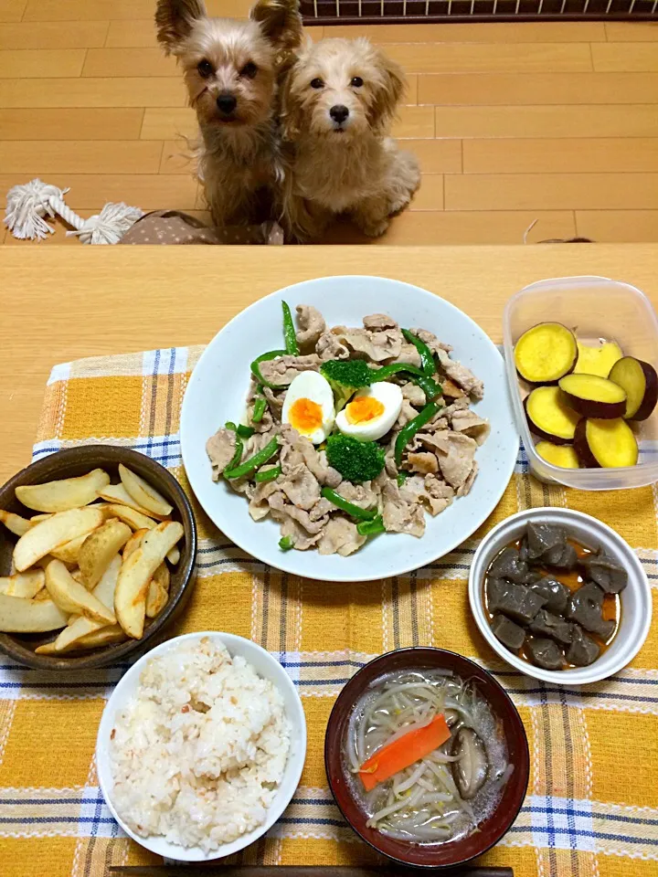 Snapdishの料理写真:☆ 豚肉とピーマンの塩麹炒め|Fuyumi Nakanoさん