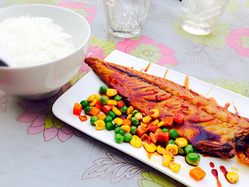 Saba teriyaki with rice  410 calories|clean eating by sakさん