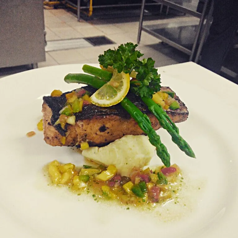 salmon grill sw mango salsa sauce|chef kugila_loさん