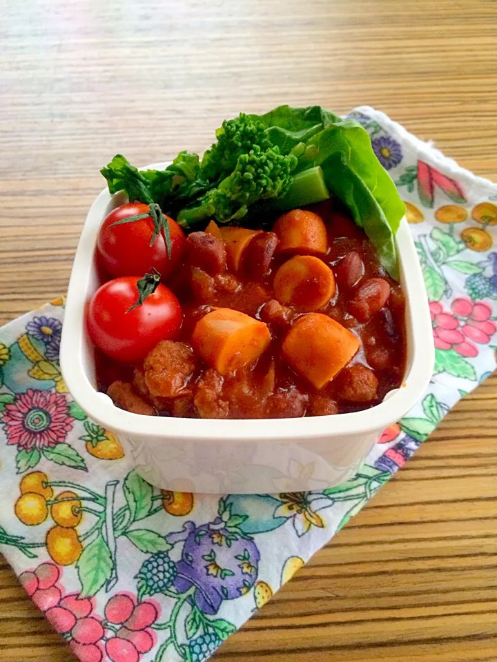 ＊お弁当＊ 昨夜のチリコンカンでどんぶり 付け合わせのトマトと菜花|pinoyamaさん