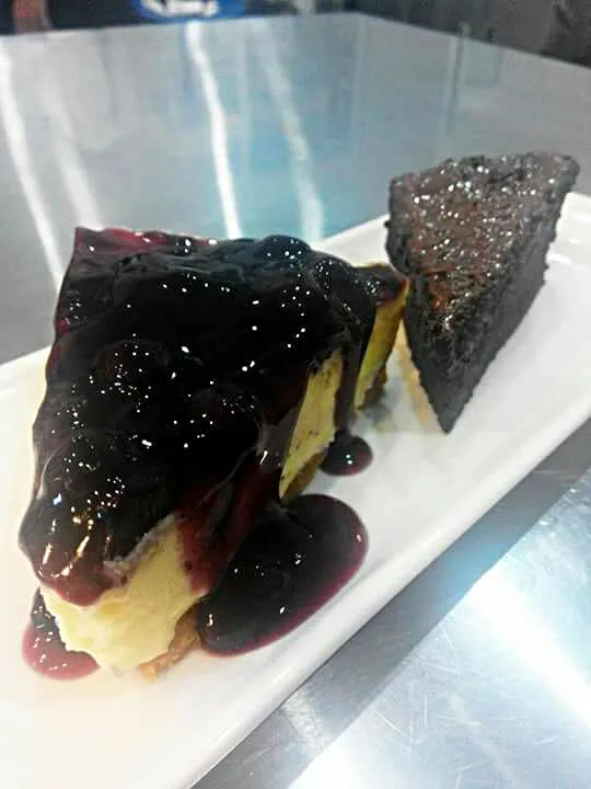 blue berry cheese tart and Moises cake|chef kugila_loさん