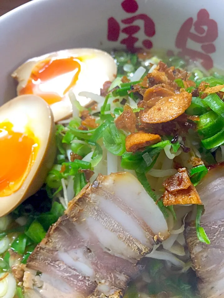 あっさり醤油ラーメンに、ネギ煮卵|あきらさん