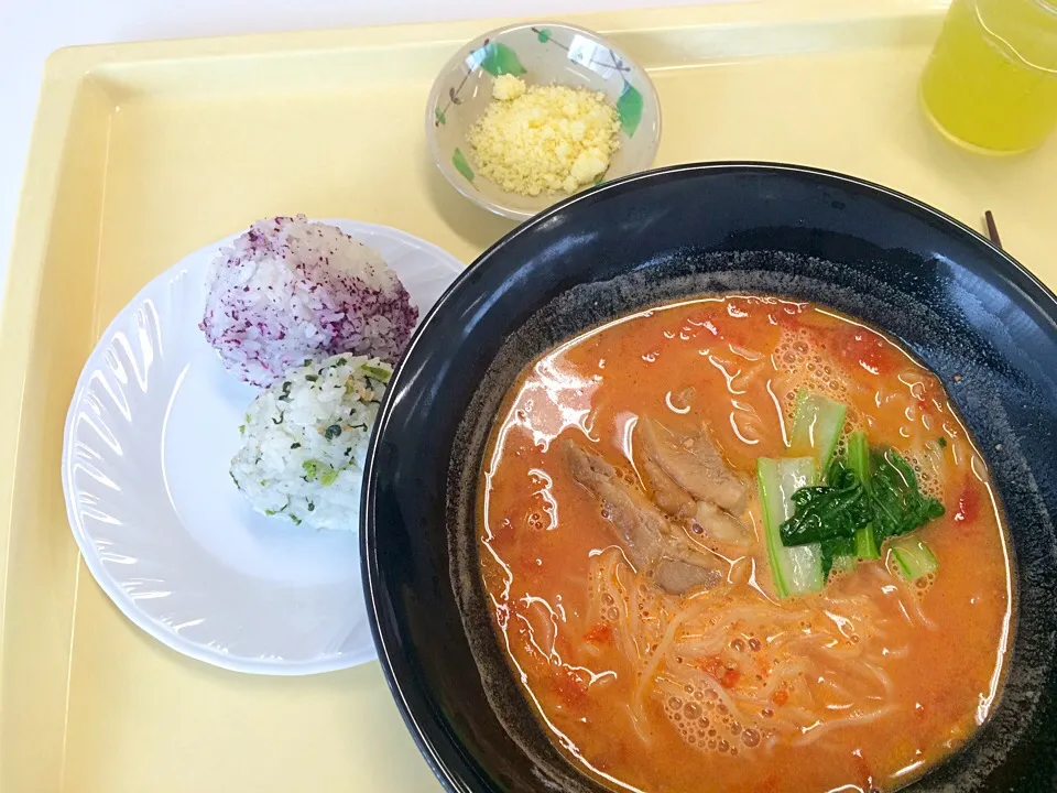 『太陽のトマト麺』が社食に出張|コージ💫さん