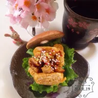 Snapdishの料理写真:鶏かわ焼鳥＆卵焼き＆クリームチーズのベーグルサンド