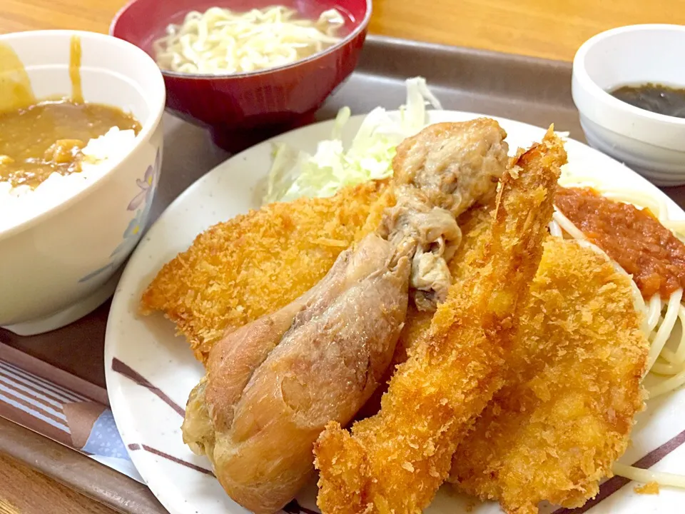 那覇 花笠食堂スペシャルランチ800円|Yoshihiro Asatsuさん