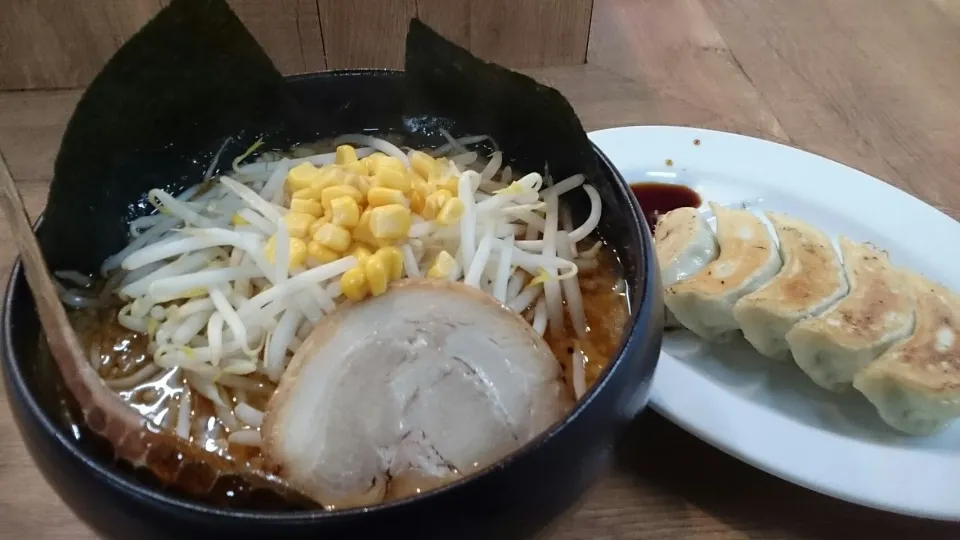 みそこってりらーめん＋餃子セット|サイファさん