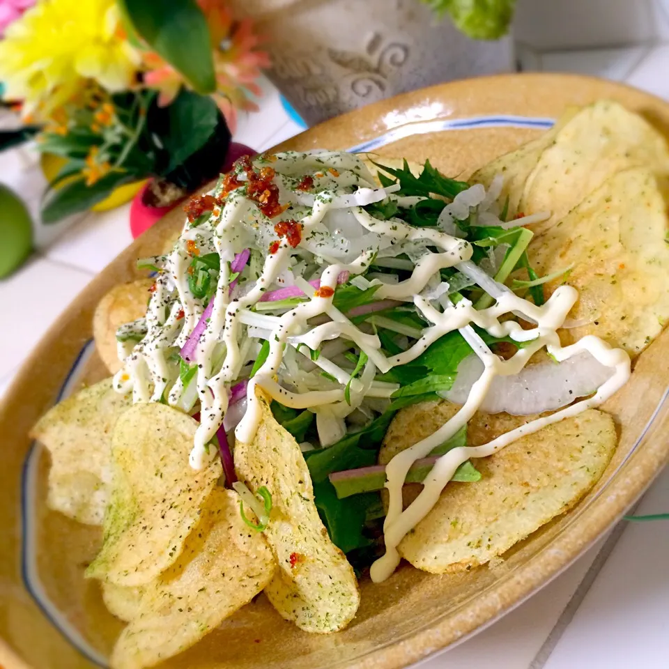 Snapdishの料理写真:川上千尋さんの料理 ポテチサラダ😁のり塩ポテチで、食べラー仕上げ😘|ゆりねかふぇさん