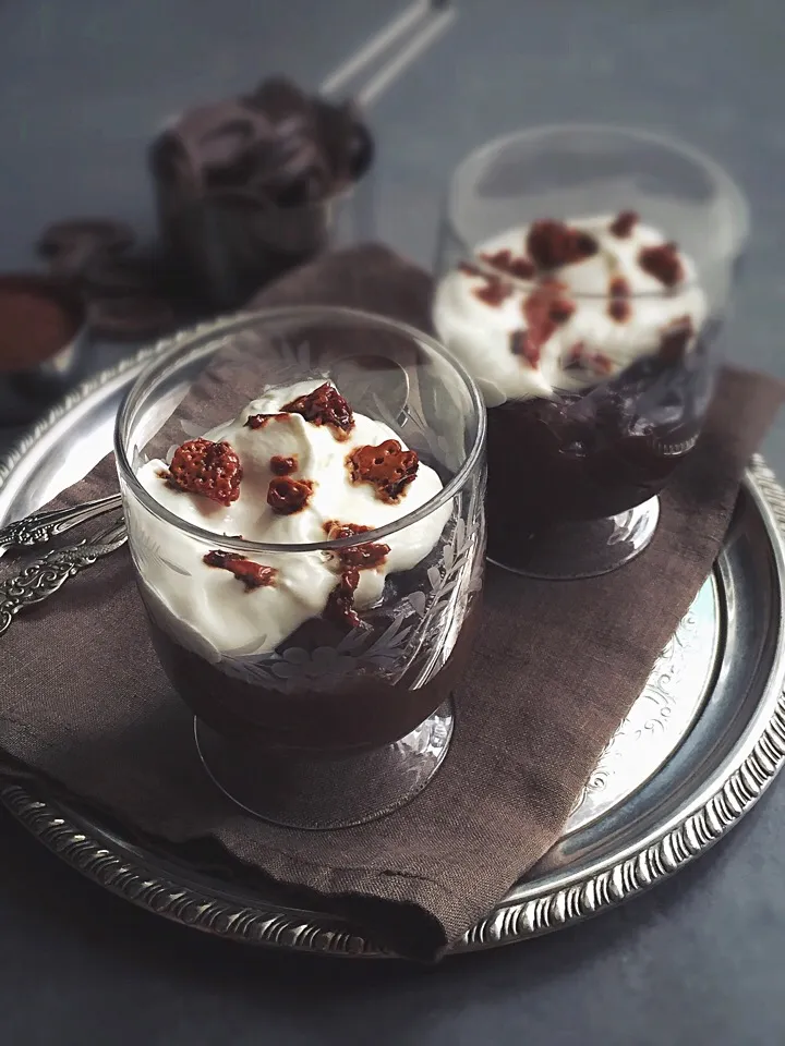 Double chocolate pudding with caramel crunch|rick chanさん