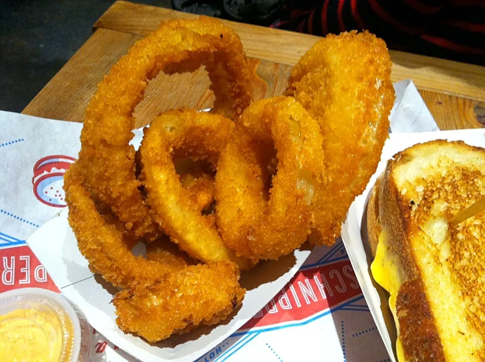 thick-cut onion rings|Vivi Kさん