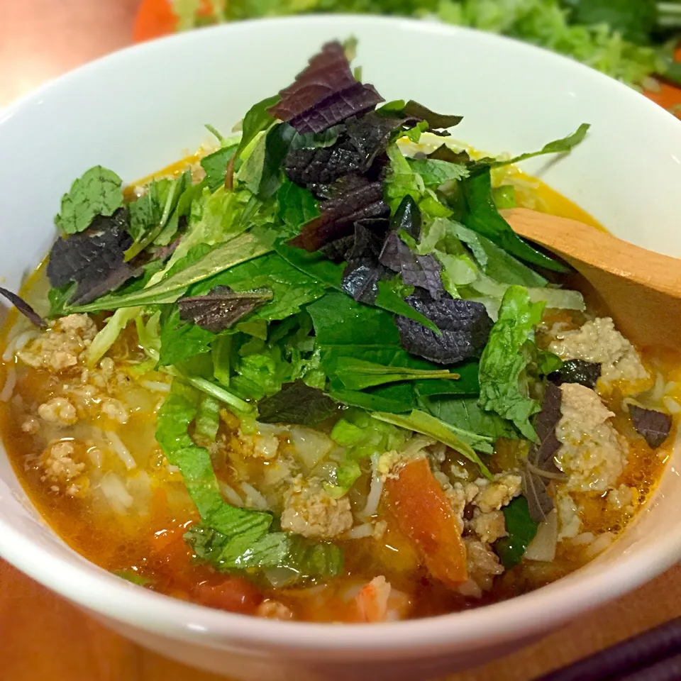 Snapdishの料理写真:Bun Rieu, Vietnamese crab&tomato soup dish with rice noodle|Chibiko's Kitchenさん