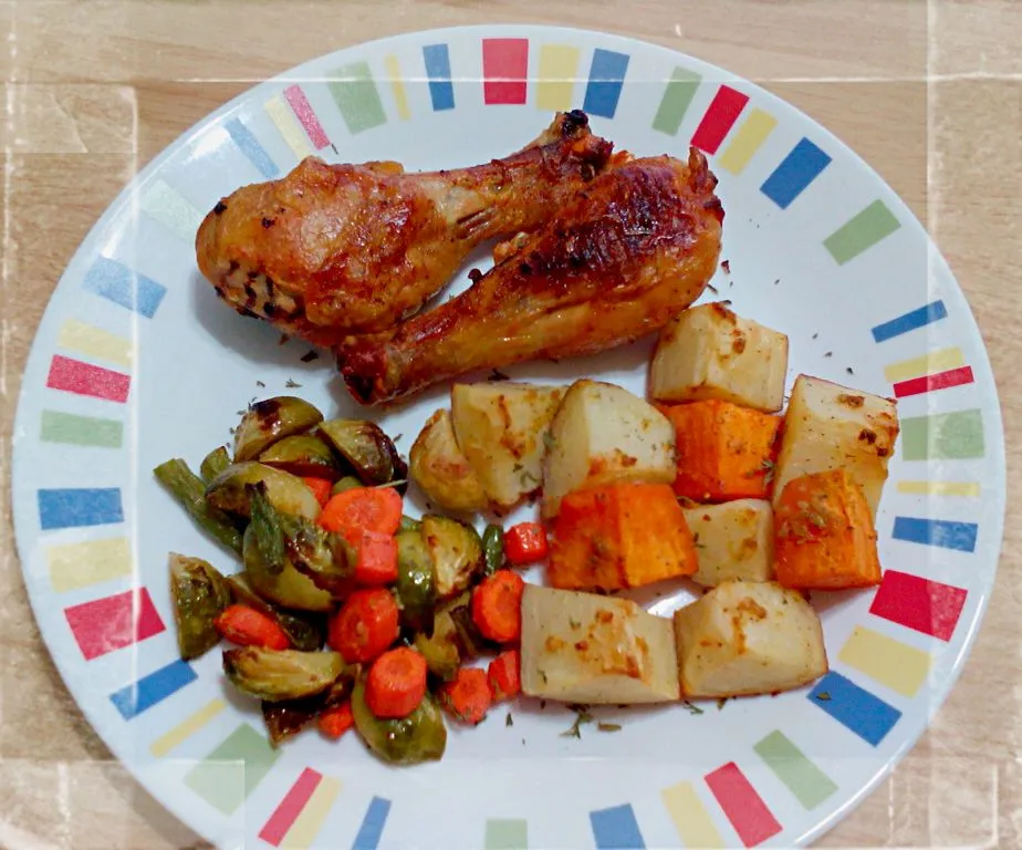 Baked Chicken Drumstick, Baked Potatoes & Baked Vegetables|Yari Gonzálezさん