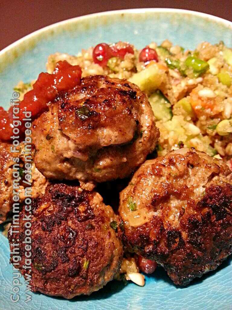 Meatballs and couscous|Frank&Jolanda - Eteninbeeldさん