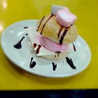 burger mello ice cream|ihsan sandiraさん