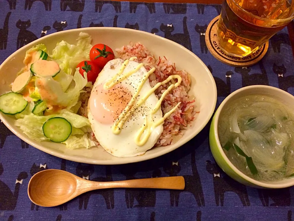 Snapdishの料理写真:コンビーフチャーハン 春雨とニラの中華スープ|haseseさん