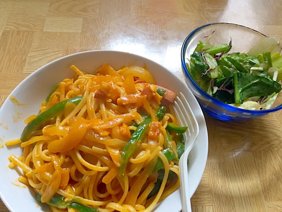 リングイネでカレーパスタ・しょっつるのグリーンサラダ|Tarou  Masayukiさん