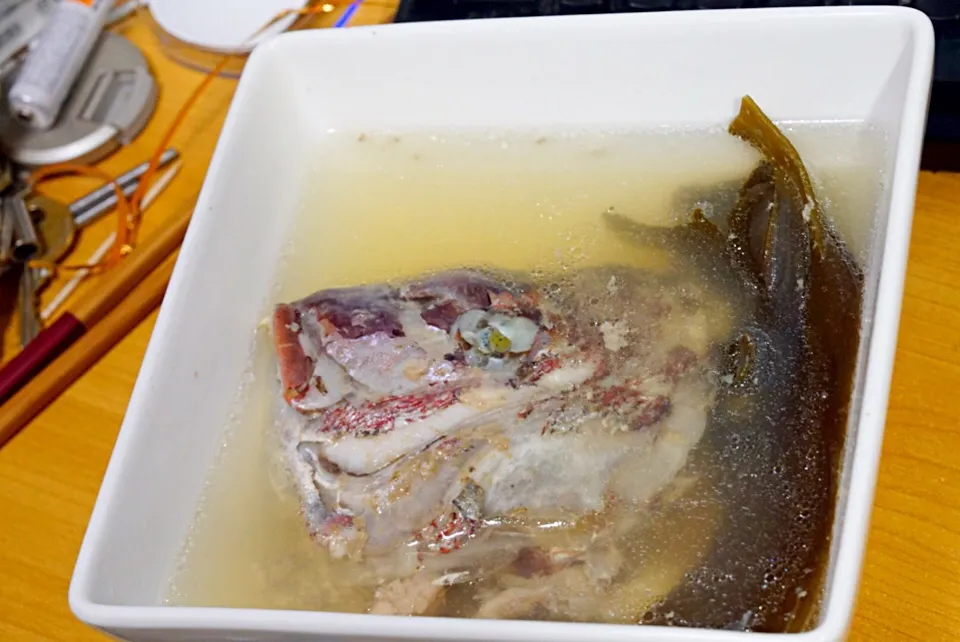 Snapdishの料理写真:Tahi fish soup with kelp.|Magoshi YZ250さん