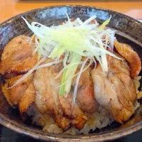 Snapdishの料理写真:豚丼|kumakichi benisyaketeiさん