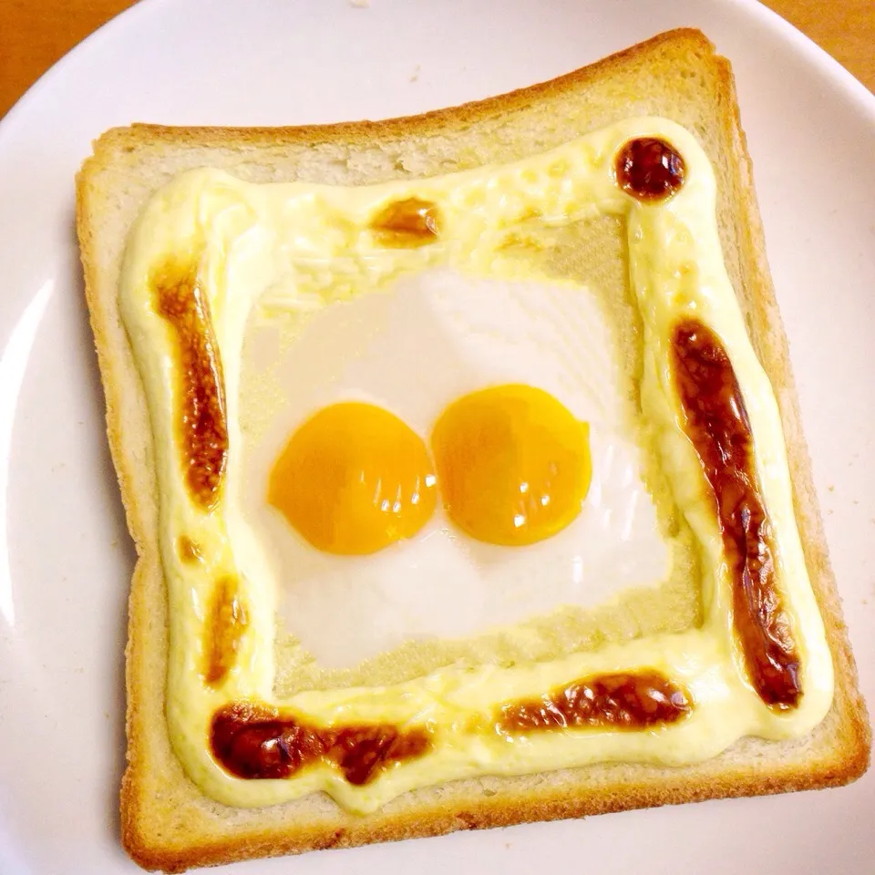 うずらの目玉焼きトースト|chacoさん