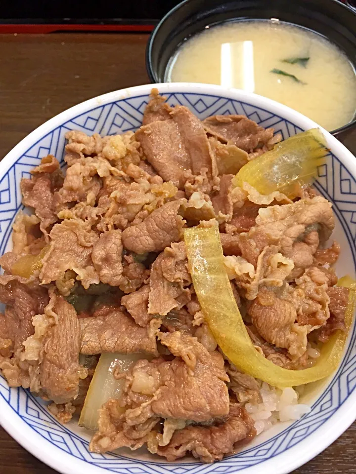 牛丼|T. Wonderさん